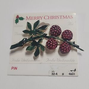 Womens Christmas Brooch New Vintage
